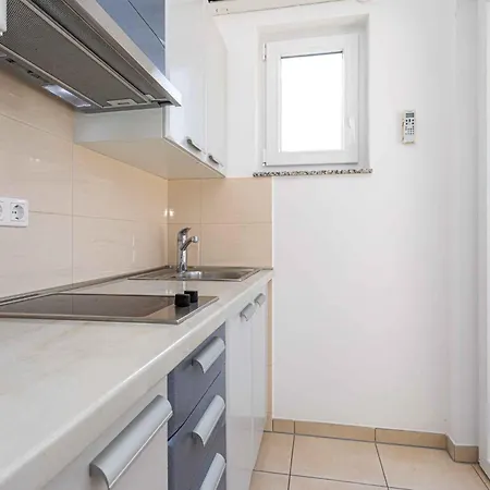 In 12393 Apartment Baska (Krk)