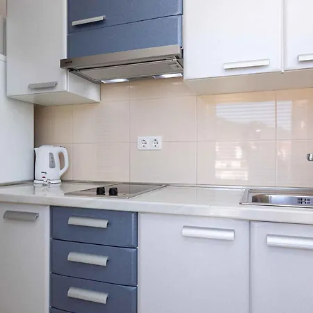 Apartment In 12393 *
