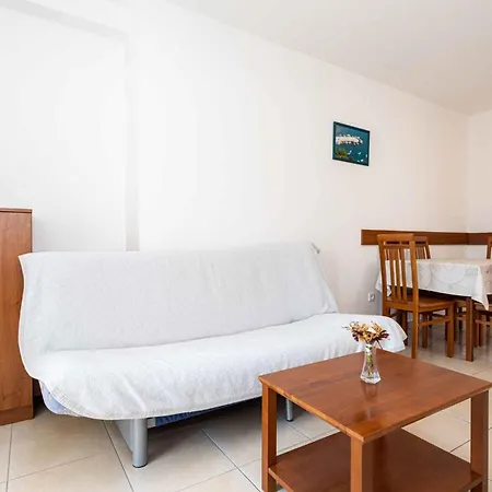 In 12393 Apartment Baska (Krk)