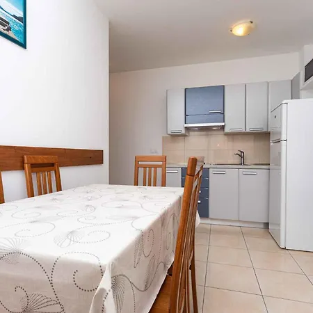 Apartment In 12393 *