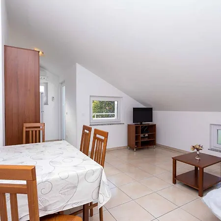 In 12393 Apartment