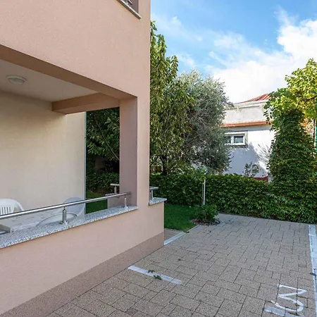 In 12393 Apartment